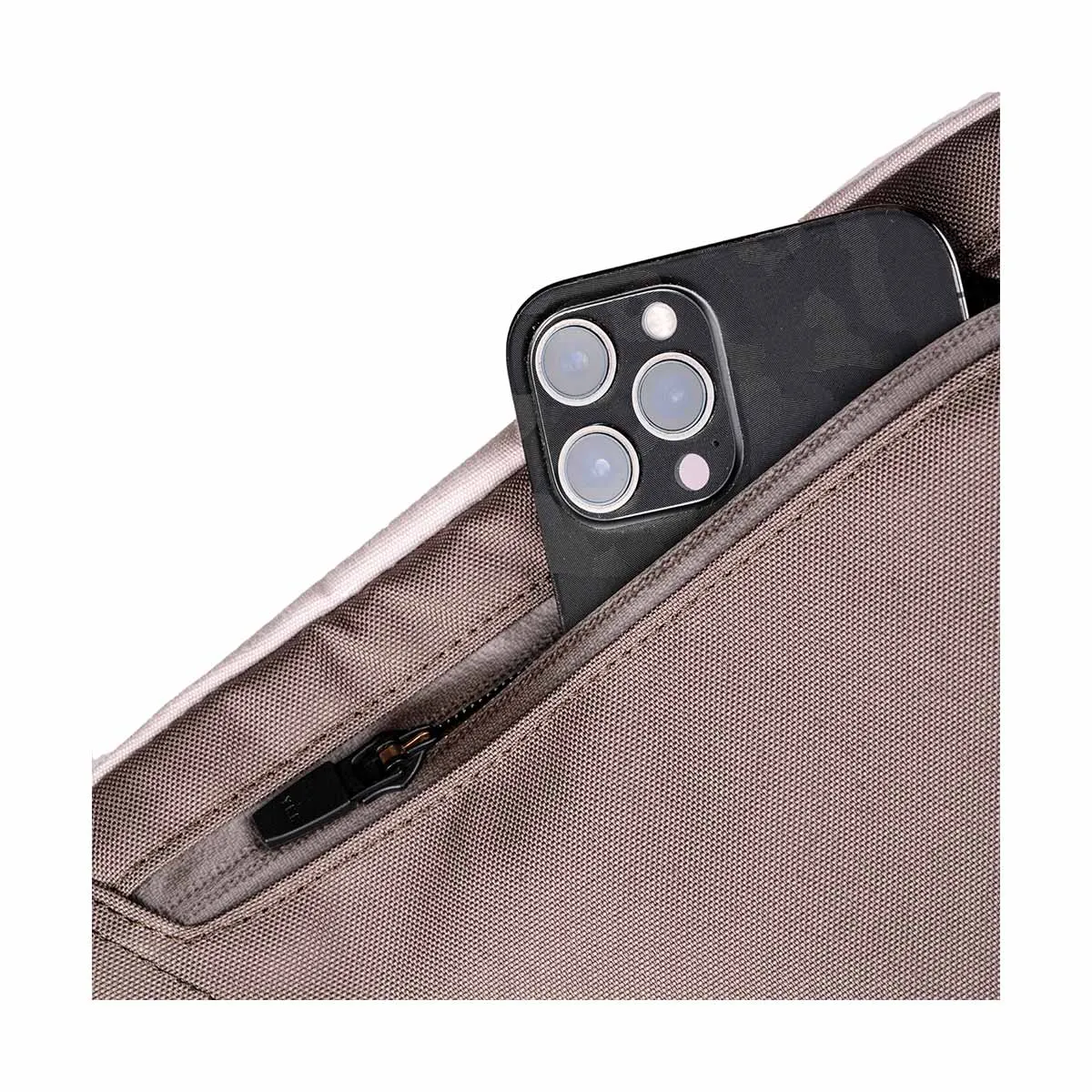 Boundary Rennen Recycled Crossbody (Clay)