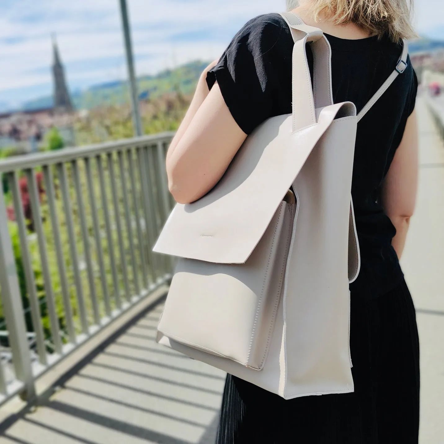 Bärn Tote
