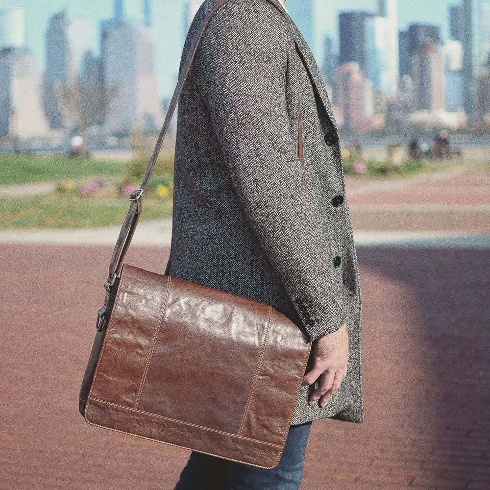 Jack Georges Voyager Super Messenger Bag